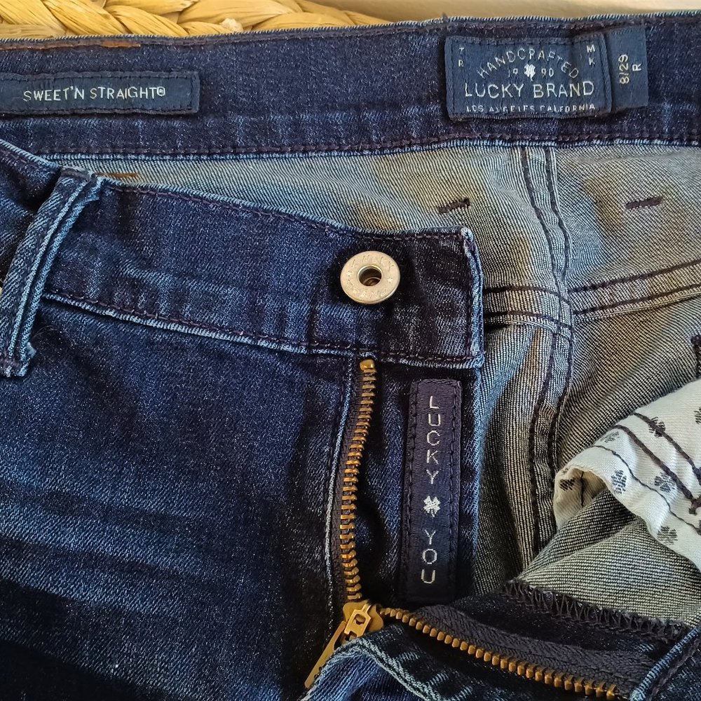 Lucky Brand Jeans..   Size 8/29R